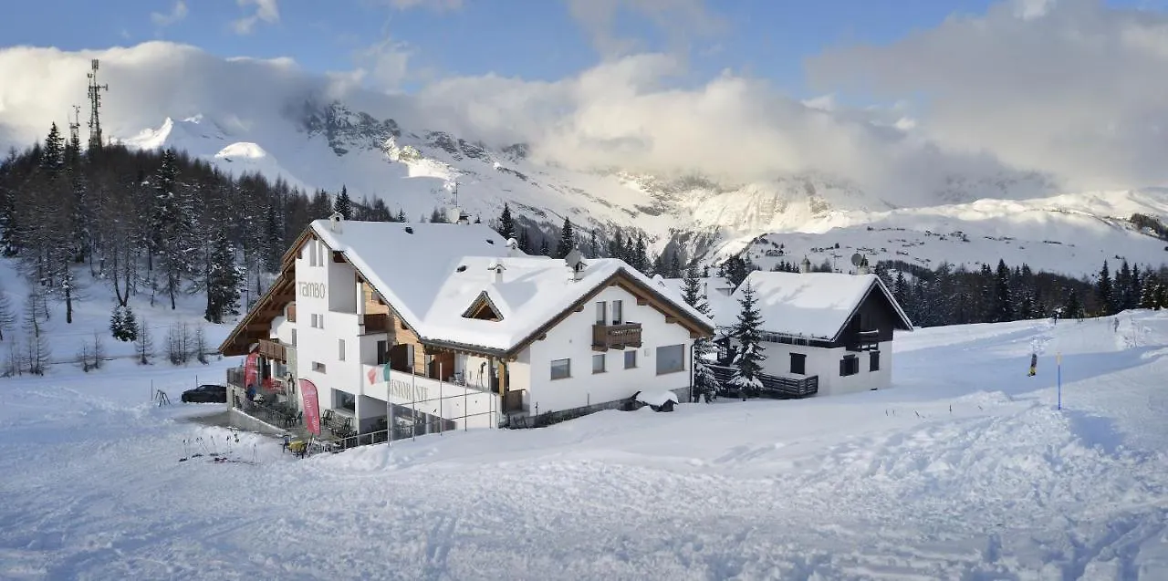 Hotel Tambo Campodolcino 3*,
